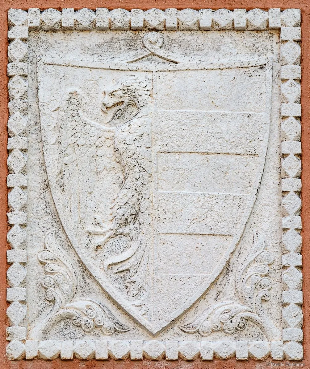 Stemma Patenacci, Campo S. Giovanni Grisostomo, Cannaregio