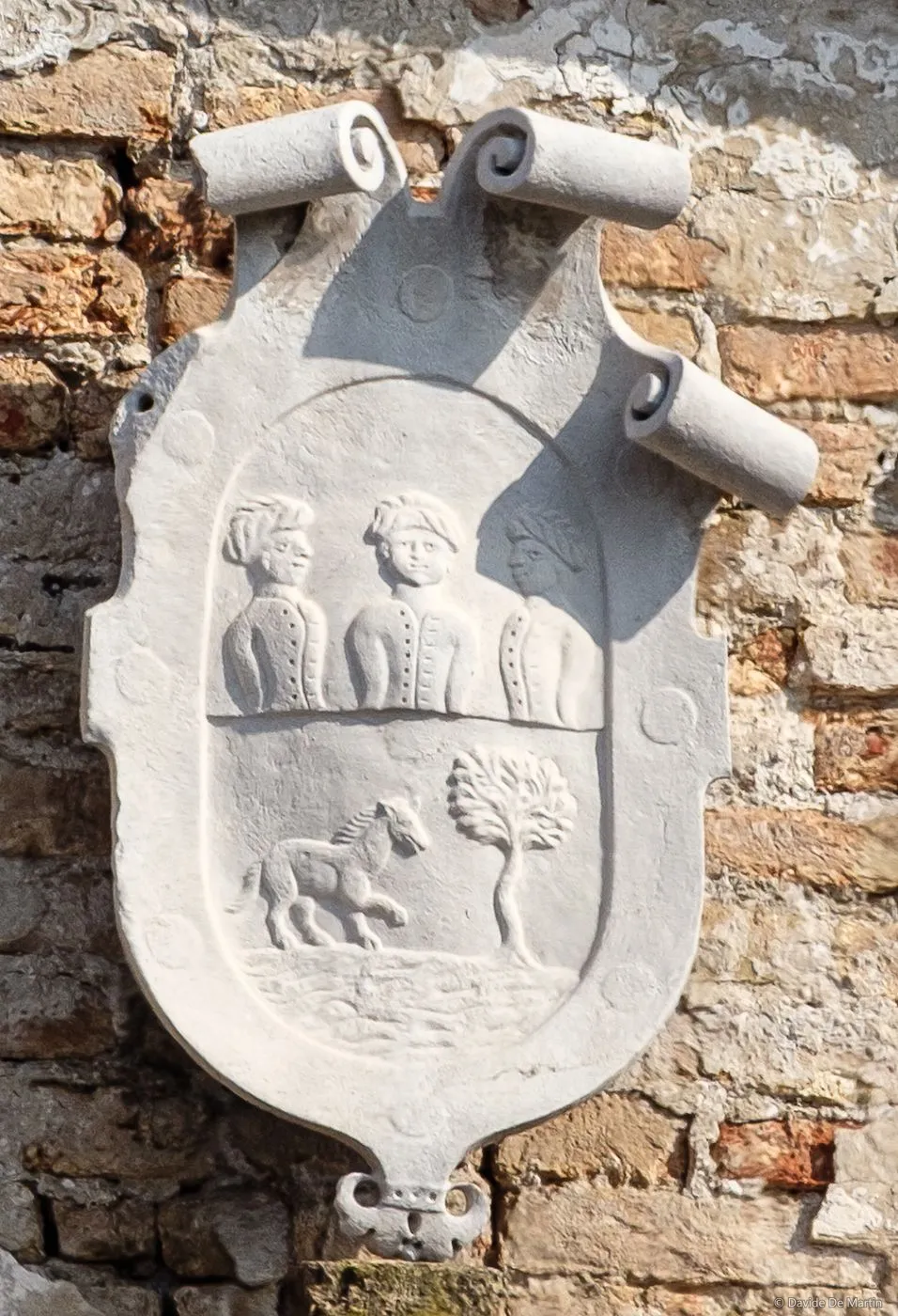 Stemma, Campo dei Nicoli, Castello