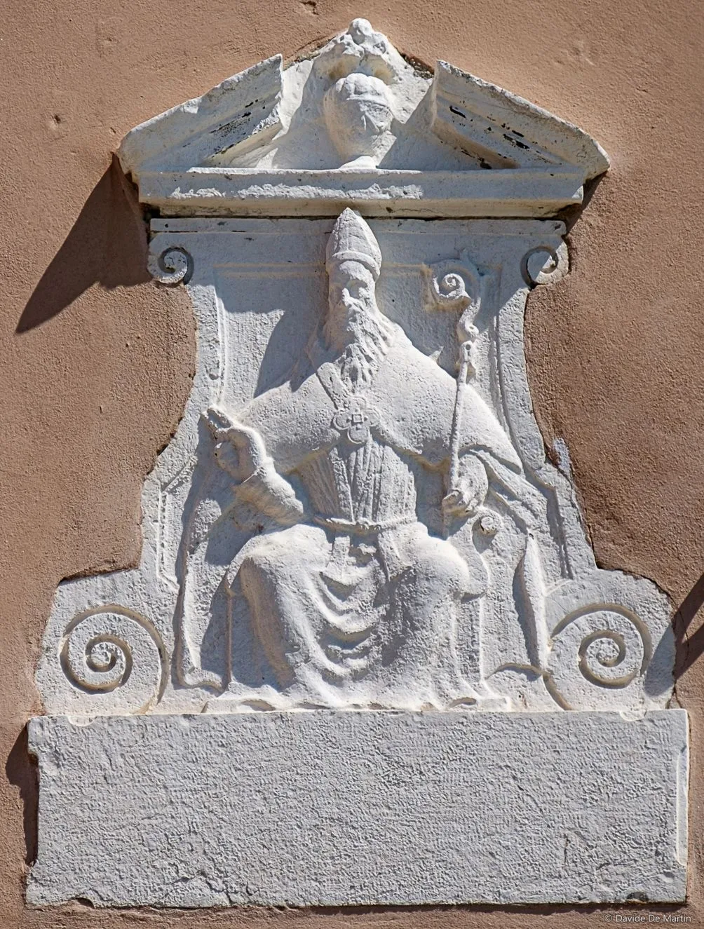 Bassorilievo, Campo S. Biasio, Castello