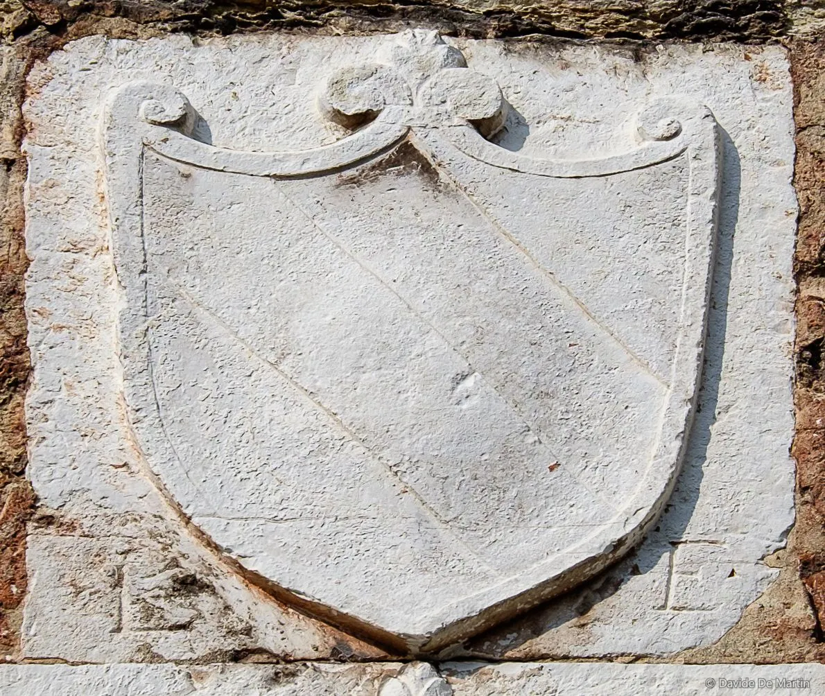 Stemma Emo, Ramo de la Tana, Castello