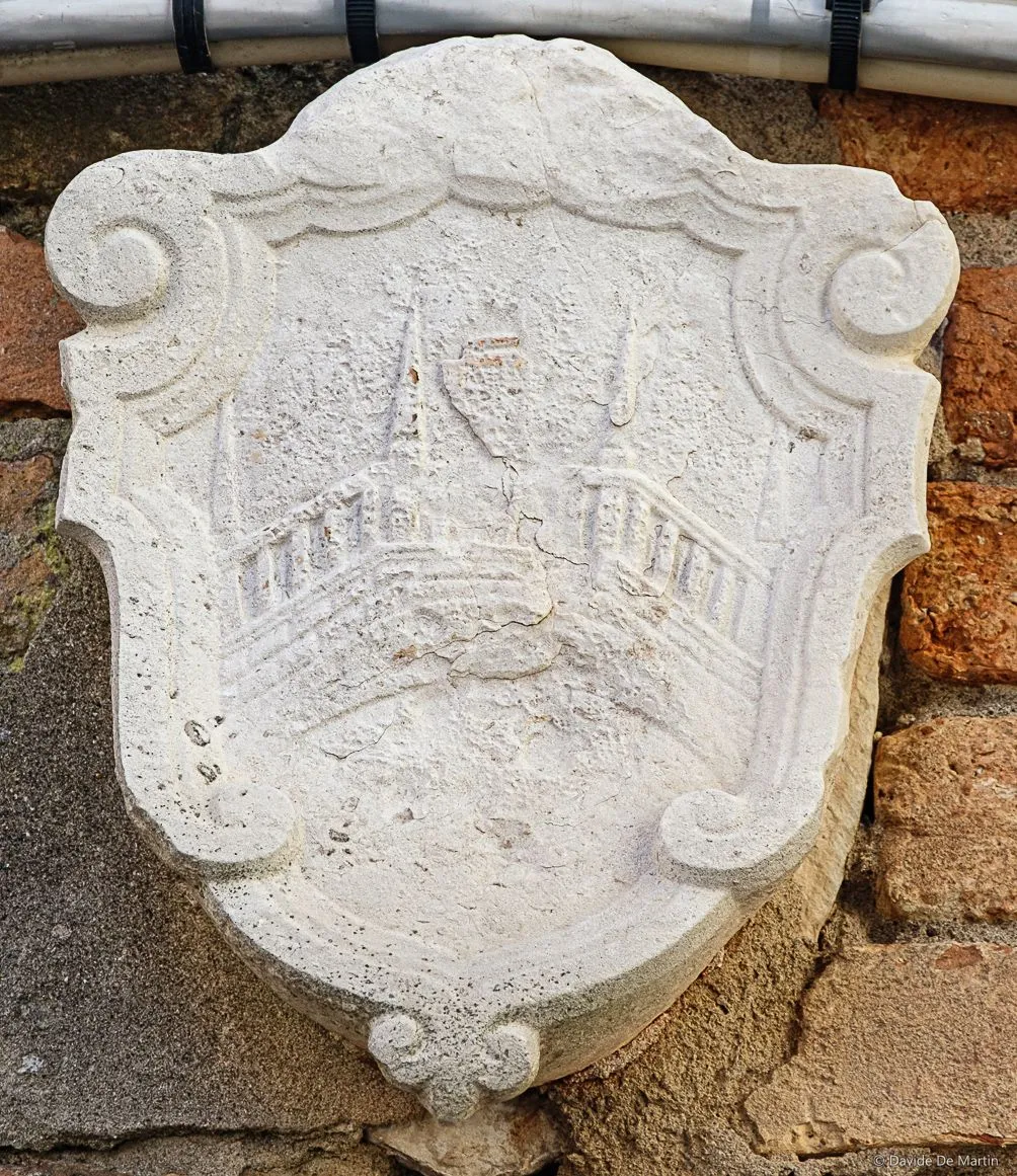 Stemma da Ponte, Ramo de la Tana, Castello