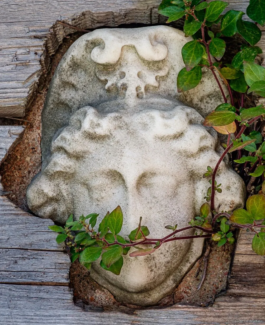 Frammento scultoreo, Fondamenta de la Rotonda, Giudecca