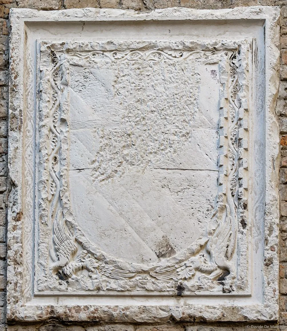 Stemma, Calle Larga de l'Ascension (Bocca de Piazza), San Marco